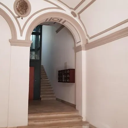 Apartment Saint George's House 2